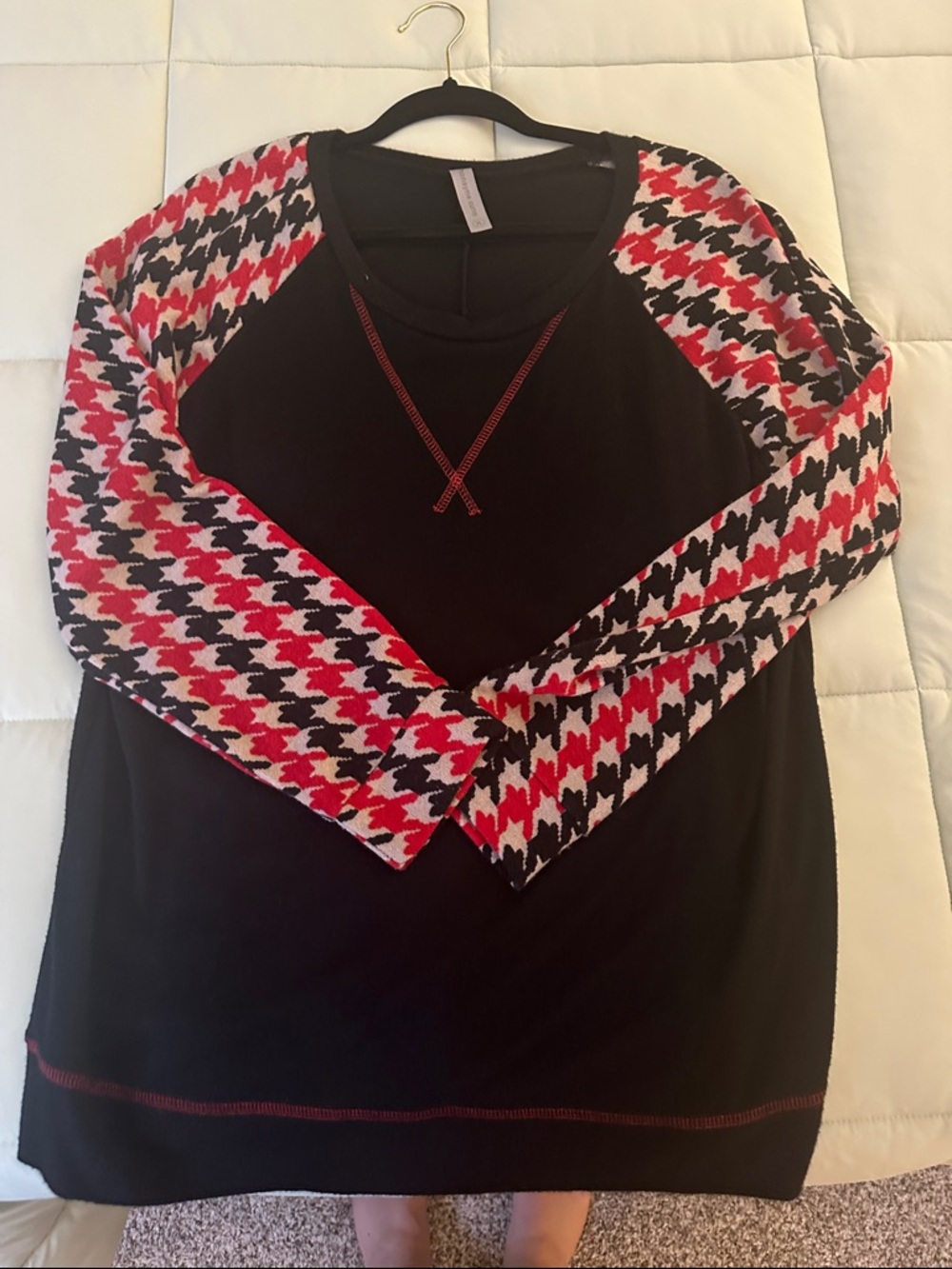 Black Pullover Sweatshirt with Red & White Houndstooth Sleeves